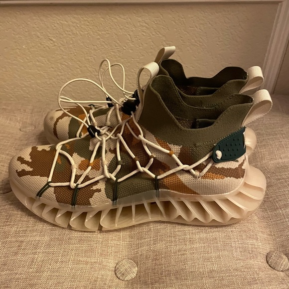 Super Cool Aeero Dynamic Shoes - Picture 2 of 6